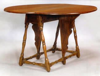 butterfly-table The William & Mary figured maple butterfly table with block vase and ring turned legs that had been so elusive.