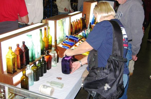 American Bottle Auctions American Bottle Auctions