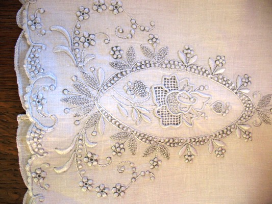appenzell5 Delicate, five-pedal flowers are characteristic of Appenzell embroidery.