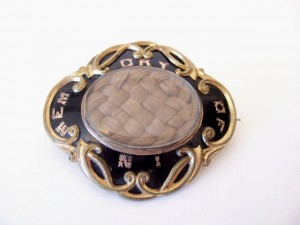victorian-mourning-pin-with-braided-hair Victorian mourning brooch with braided hair