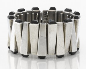 heritage-lot-71119 Antonio Pineda obsidian and silver bracelet