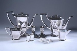 kenyon-lot-397a-japanese-coffee-and-tea-service Japanese coffee-and-tea service