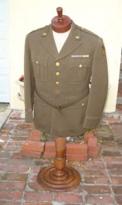 world-war-ii-war-correspondent-army-uniform World War II war correspondent army uniform