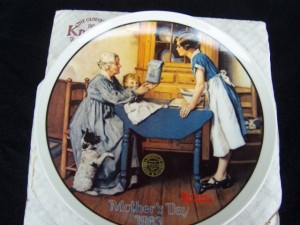 e2809cadd-two-cups-and-a-measure-of-lovee2809d-1983-rockwell-mothere28099s-day-plate "Add Two Cups and a Measure of Love" 1983 Mother's Day plate