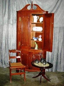 group-2 Also lated to cross the block on June 27 will be ceramics and glass, as well as a corner cabinet with inlay.