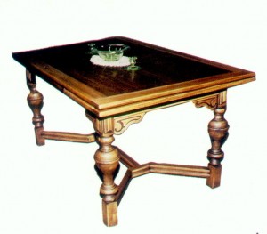 jactable This 1930s table shows the creative redesign of Colonial styles in this Colonial Revival Depression era interpretation of the Jacobean style. This was our new style.
