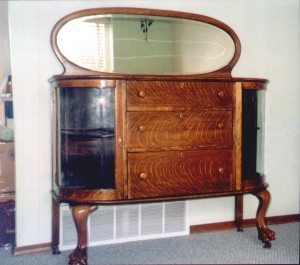 Larkin220 This Larkin Buffet No. 220, first offered in 1909 for 20 certificates, was one of the first curved glass pieces made by Larkin in the Buffalo factory.