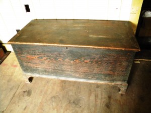 Blanket chest A Southampton County (Va.) blanket chest, with original finish.