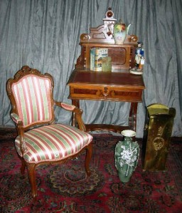 Grouping More than 300 lots of period furniture, decorative accessories and fine art will cross the block Jan. 30, 2010 in a live and Internet sale by Specialists of the South.