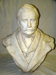 Thornycraft bust Bust of Sherlock Holmes creator Arthur Conan Doyle by William Hamo Thornycraft brought in $4,520.