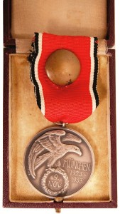WWII medal_sm This Medal Order of the Blood of the NSDAP (1923-1933) first strike medal by Munchen garnered $4,520.