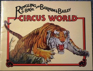 Program CW This other program was sold after the park had expanded with more shows, rides and other attractions. These can often be found for $10 or less.