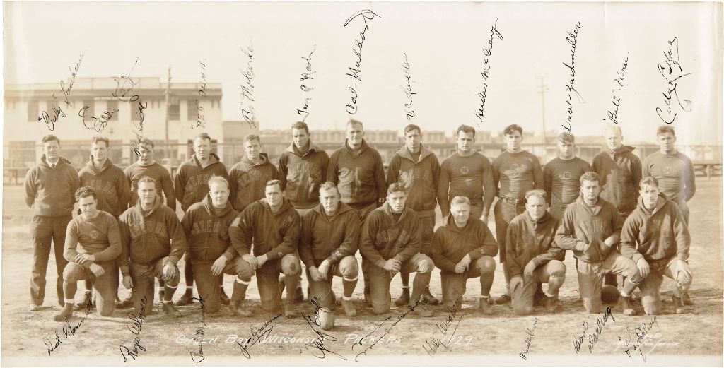1929 Green Bay Packers Team Signed Panoramic 1929 Green Bay Packers Team Signed Panoramic Photograph from Team’s First Championship Season