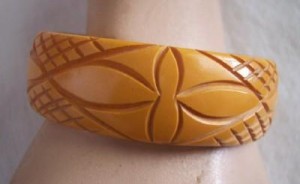 Bakelite Bangle 3