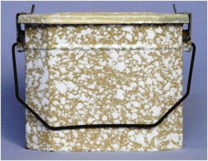 enameled lunch pail
