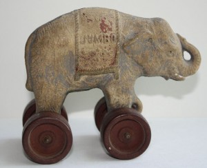 Jumbo pull toy