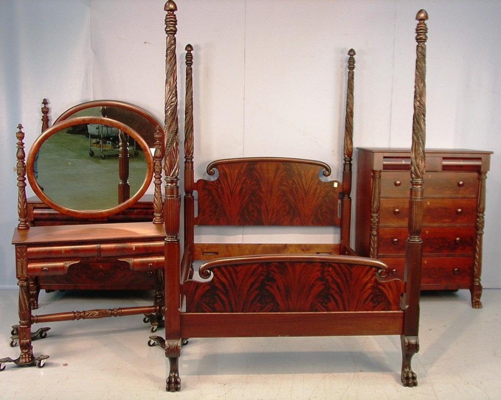 Bedroom suite