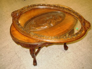 Cocktail table