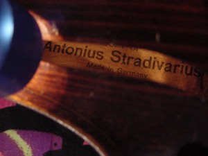 Eval violin photo 2