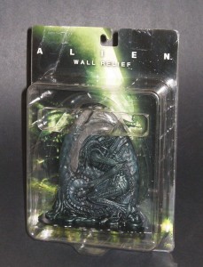 An Alien hanging wall relief piece, produced by Sota Toys in 2004. Value - $10 approx.