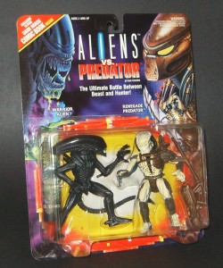 An Aliens vs. Predator 2-pack action figure set, released by Kenner in 1993. Value - $20 approx.