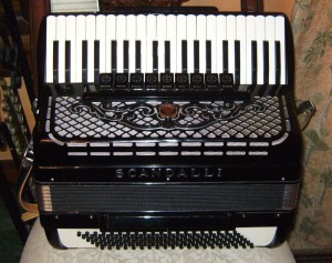 Scandalli accordion keyboard and tabs photo 4