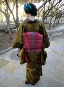 back Vintage tsuzumi meisen kimono with hakata obi