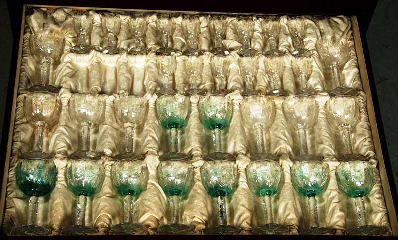 Stemware chest