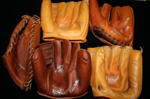 Fielding Glove Lot