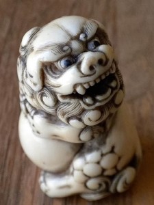Shishi_netsuke_by_Mitsuharu_Late_18th._century