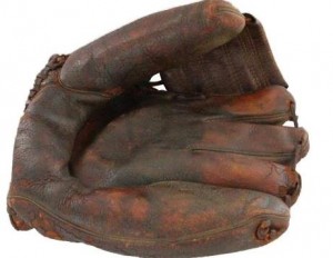 JACKIE_GLOVE 2