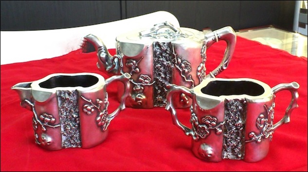 Hung Chong tea set
