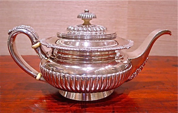 WE WE WC Tea Pot