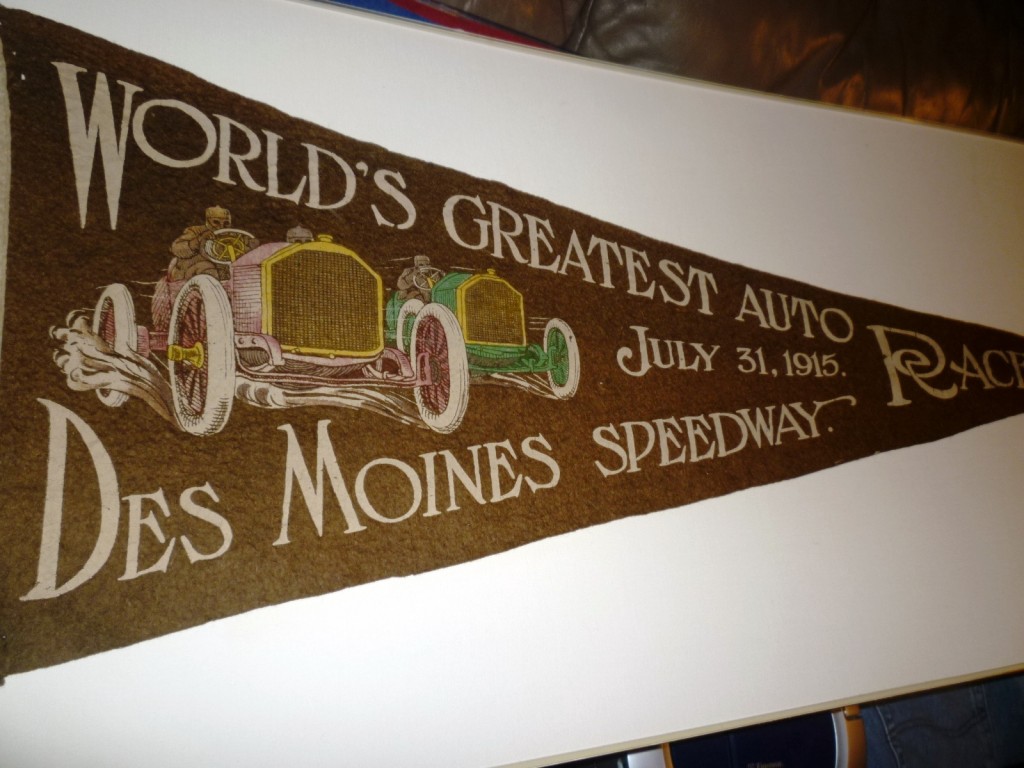 1915 Des Moines Race Pennant