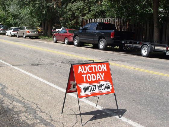 auction sign