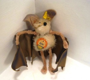 Steiff Eric Bat