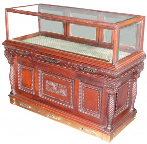 Tobacco show case