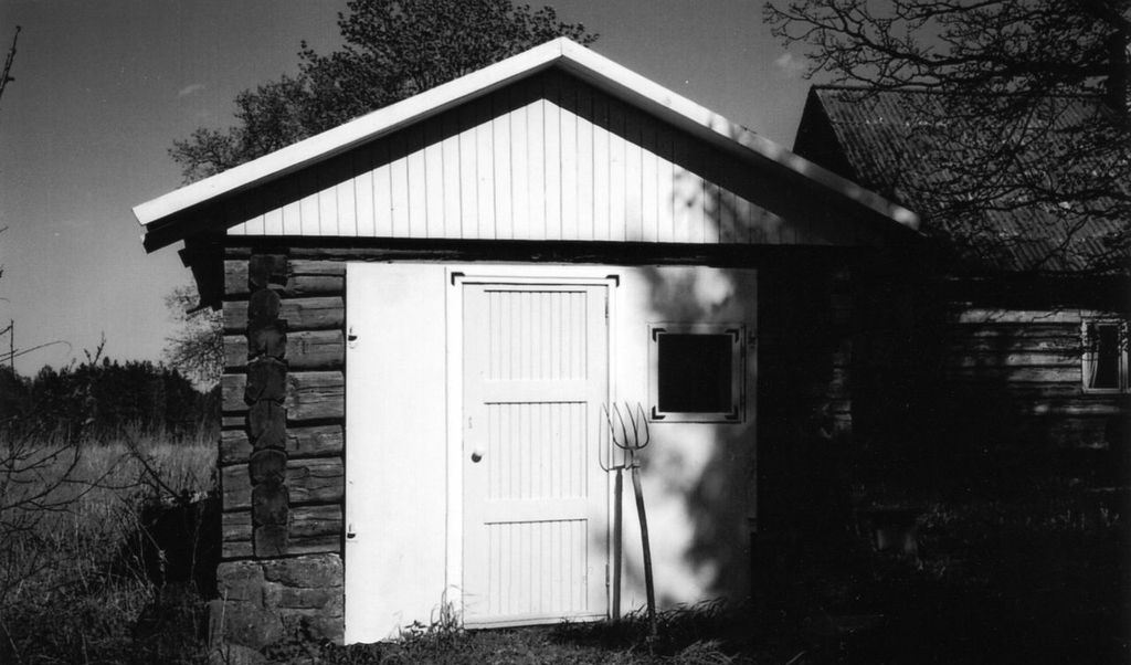 outbuilding