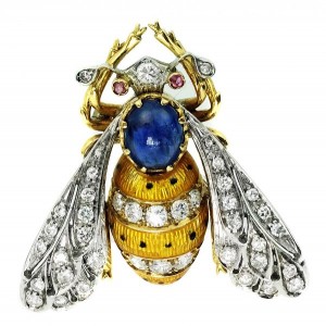 Bee brooch