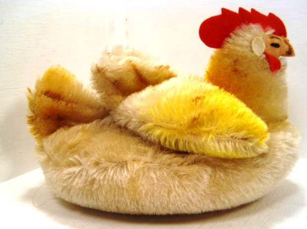 Steiff sleeping hen