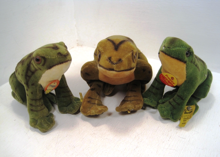 Worthpoint Steiff Velvet Froggy Frogs