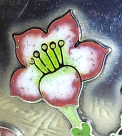 Enamel Detailing by Huang Jiu Ji Adrien von Ferscht, www.chinese-export-silver.com