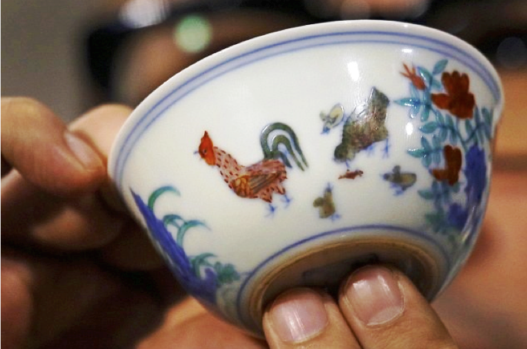 chicken bowl Adrien von Ferscht, www.chinese-export-silver.com