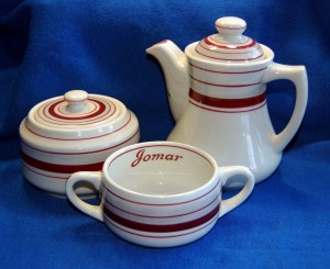 If you are not a circus memorabilia enthusiast, you probably don't know what Jomar means. Notice the Jomar name only appears on the coffee cup.