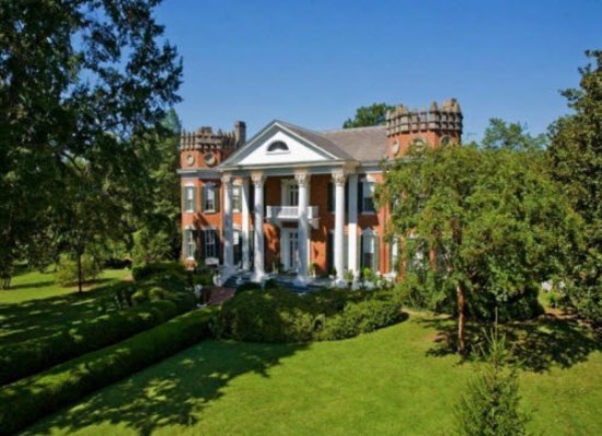 The entire contents of Walter Place—a spectacular antebellum home completed in 1859 and used as a Union Army camp and officers’ quarters during the Civil War—will be sold at auction July 11-12 by Stevens Auction Company.